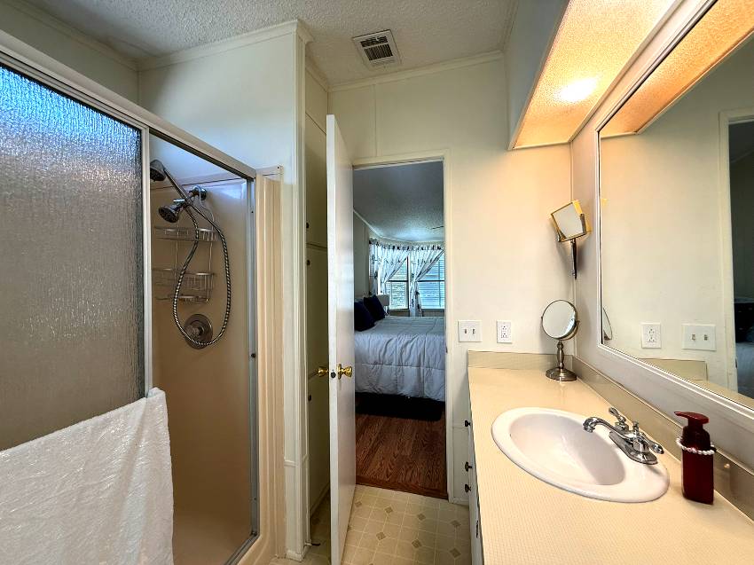 4208 Lake View Dr S a Ellenton, FL Mobile or Manufactured Home for Sale